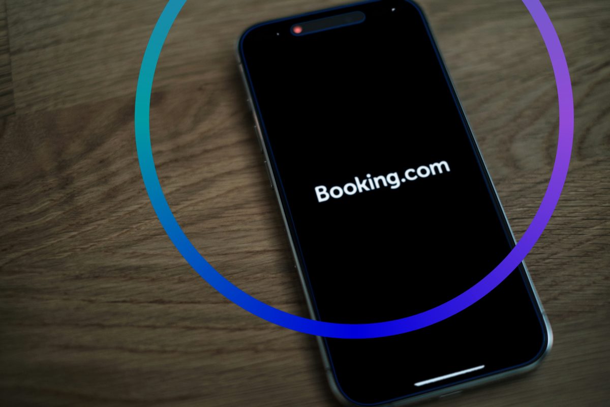 Les défis posés par Booking.com et les agences de voyage en ligne : pourquoi les réservations directes sont si importantes pour les hôtels